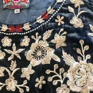 Johnny was velvet tank💕